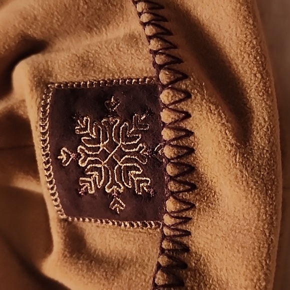 WHITE STAG  LADIES EMB HAT . NEW. - Picture 2 of 6